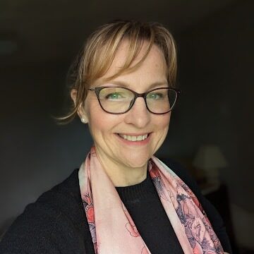 Jen-headshot